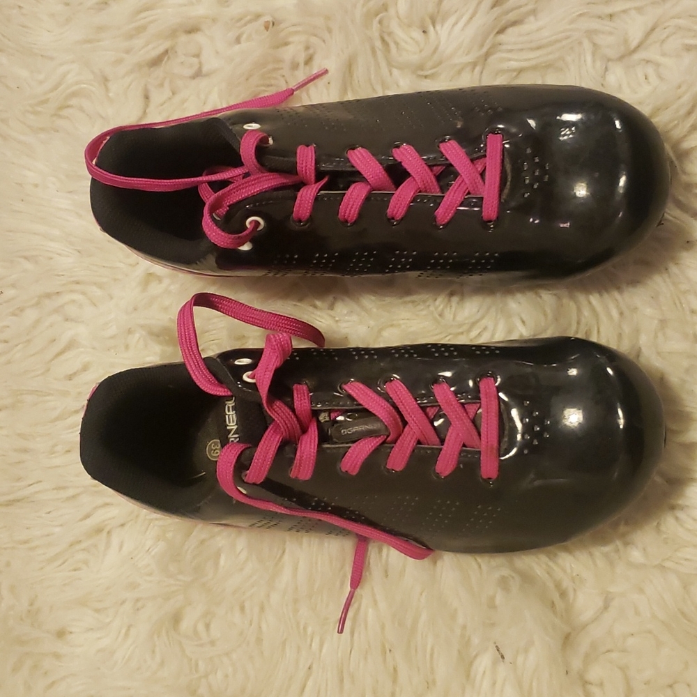 Cycling shoes